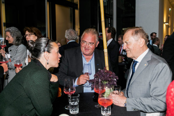 Der Gala-Abend wurde für Fachgespräche in lockerer Atmosphäre gut genutzt