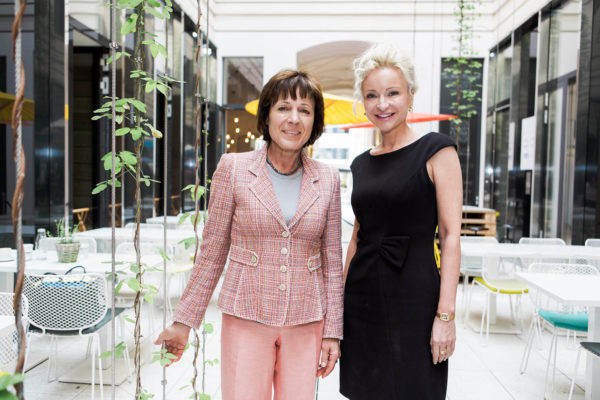 Irene Epple-Waigel und Sanda Navidi