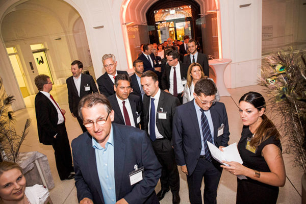 Großes Interesse seitens Investoren und Politikern am Gala-Abend des Gipfeltreffens - kein Platz blieb leer