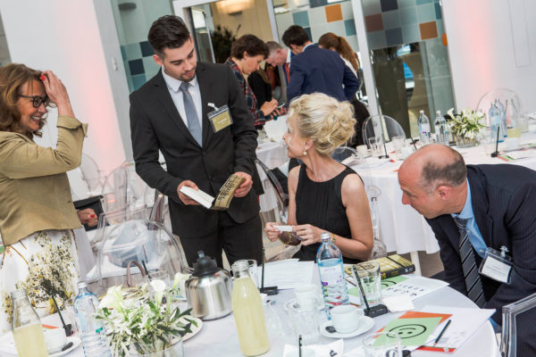 Alexander Oswald und Sandra Navidi