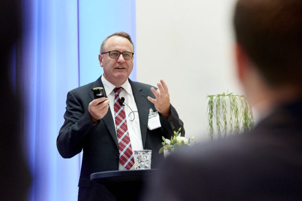 Hanspeter Konrad, Direktor, ASIP - Schweizerischer Pensionskassenverband bei seiner Keynote-Speech: "Reform Altersvorsorge 2020 - Vorbildcharakter Schweiz"