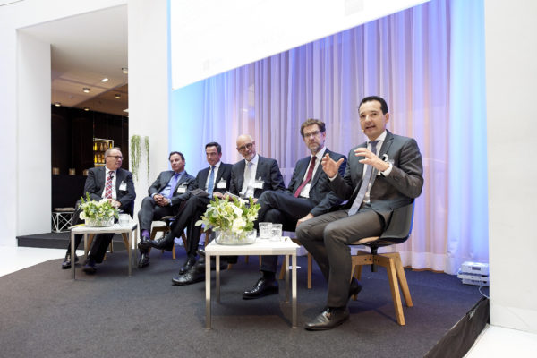 Experten-Roundtable: "Betriebliche Altersversorgung - nur Ergänzung oder Rettungsanker?"