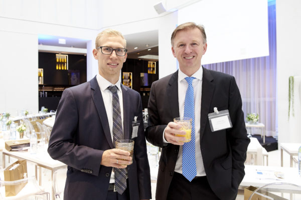 Mag. (FH) Stefan Jonas, Senior Portfolio Manager und Asset Management, OeNB - Österreichische Nationalbank, Mag. Albert Reiter, Geschäftsführer, e-fundresearch.com