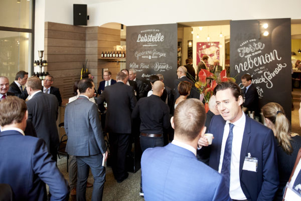 In den Pausen fanden die Teilnehmer zusätzlich Raum, um sich untereinander auszutauschen