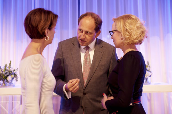 Im Fachgespräch: Mag. Karin Keglevich Lauringer, Alexander Graf Lambsdorff und Barbara Bertolini