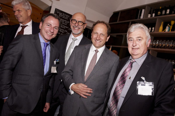 AviaRent-Boss Dan-David Golla mit Alexander Graf Lambsdorff, Vizepräsident des Europäischen Parlaments, Heribert Karch, MetallRente und Günther Wohlgemuth, Fürsorgekasse von 1908