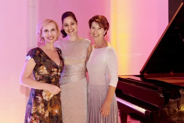 Barbara Bertolini, Zlata Chochieva und Mag. Karin Keglevich-Lauringer