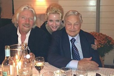 Multimilliardäre Richard Branson und George Soros mit Sandra Navidi