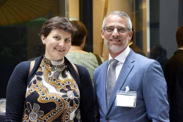 Mag. Barbara Ottawa, IPE-Investment Pensions Europe, Mag. Thomas Wondrak