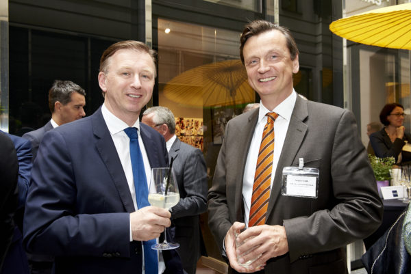 Mag. Albert Reiter, Geschäftsführer, e-fundresearch & investRFP, Peregrin Chelik, Senior Portfolio Manager, OeNB - Österreichische Nationalbank