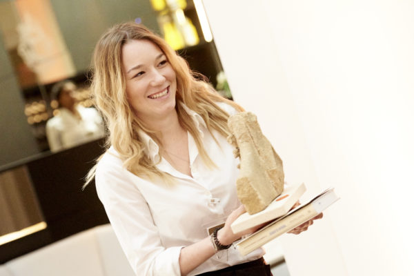 Sarah Dräxler unterstützte tatkräftig den Institutionellen Altersvorsorge- und Investorengipfel 2017