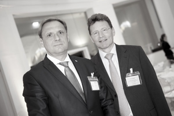 Ingo R. Mainert und Ernst Riegel, beide Allianz Global Investors, Frankfurt