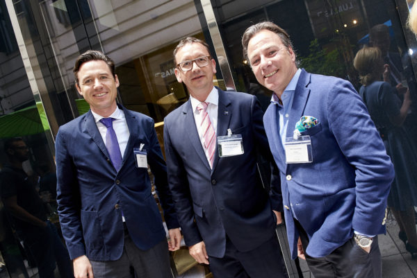 Oliver Grossmann, Managing Director, AviaRent Invest AG, München, DI Christian Freibauer, Vorstand, Niederösterreichische Versicherung, St. Pölten,Dan-David Golla, CEO, AviaRent, Hamburg