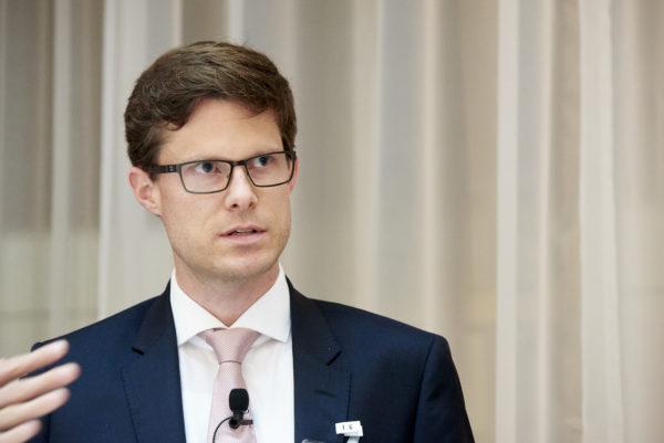 Roger Mohr, REGA Pensionskasse beim Institutionellen Altersvorsorge- und Investorengipfel in Wien