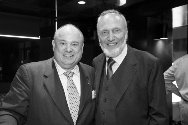 Handelsrat Florian W. O. Macho mit Finanzwissenschaftler Prof. Dr. Dr. Hans-Werner Sinn