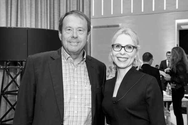 KR Karl Timmel, VBV-Pensionskasse mit Barbara Bertolini