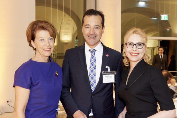 Mag. Karin Keglevich-Lauringer, Geschäftsführerin, Special Public Affairs & PR, Mag. Gerald Loacker, Abgeordneter zum Nationalrat/NEOS, Barbara Bertolini