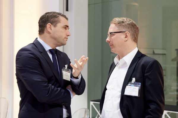 Philipp Good, CEO von Fisch Asset Management, Zürich im Fachgespräch mit Steffen Gehring, Südwestmetall, Stuttgart