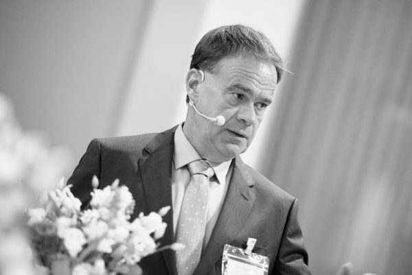 Hagen Hügelschäffer, Geschäftsführer, AKA - Arbeitgemeinschaft kommunale und kirchliche Altersversorgung, München