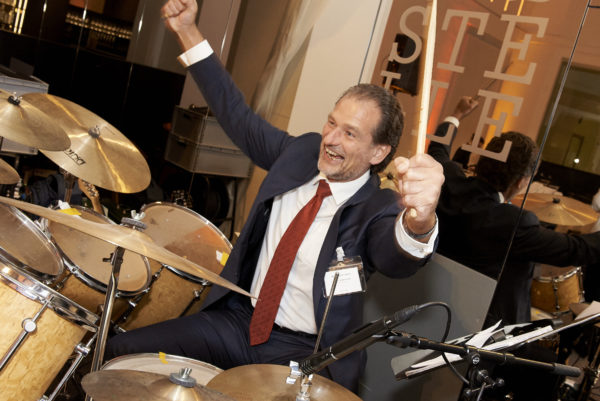 Mag. Martin Vörös am Schlagzeug