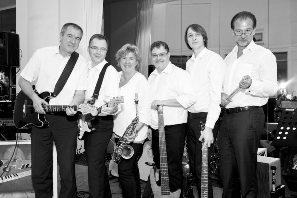 Die Band Point 7 mit Martin Vörös unterstützte tatkräftig unsere "Insti-Gastmusiker"