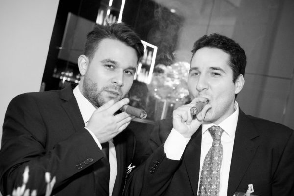 Jonas F. Randlinger, Reza Machdi-Ghazvini in der Zigarren-Lounge