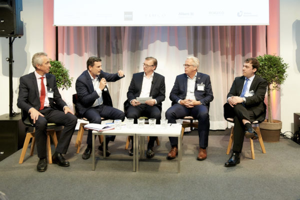 Podiumsdiskussion: "ESG-Investments und die zunehmende Einwirkung auf das Porfolio"