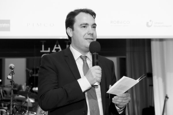 Isaak Better hielt die Laudatio für die Deutsche Gewinnerin des Awards in der Zukunftssicherung 2018: Gabriele Lösekrug-Möller