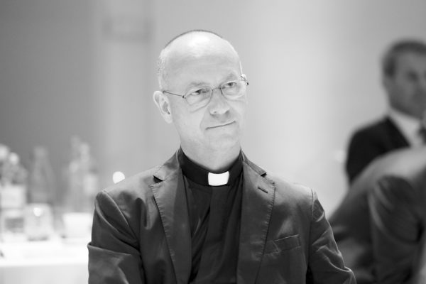 Dompfarrer Toni Faber