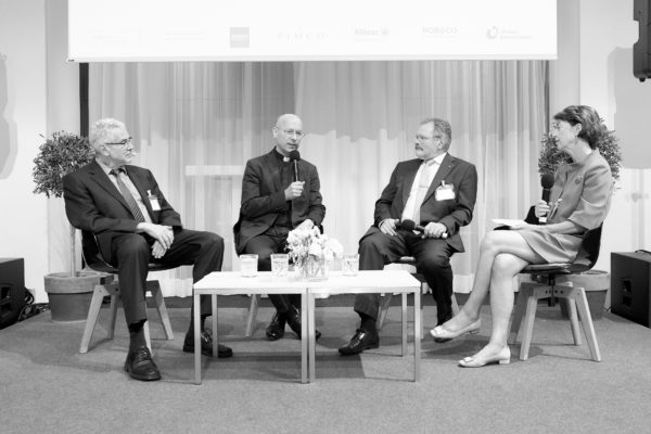 Abschluss-Talkrunde: "Glücksbringer Glaube - macht Gott uns glücklich?"