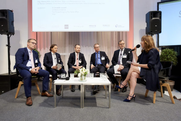 Podiumsdiskussion: "Schutzmechanismen für eine chancenreiche SAA"