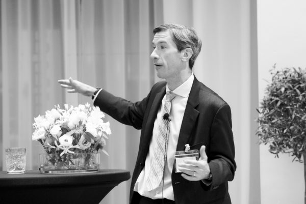 Kyle Kloc, Senior Portfolio Manager von Fisch Asset Management bei seinem Vortrag: "High Yield - Ride the Wave"