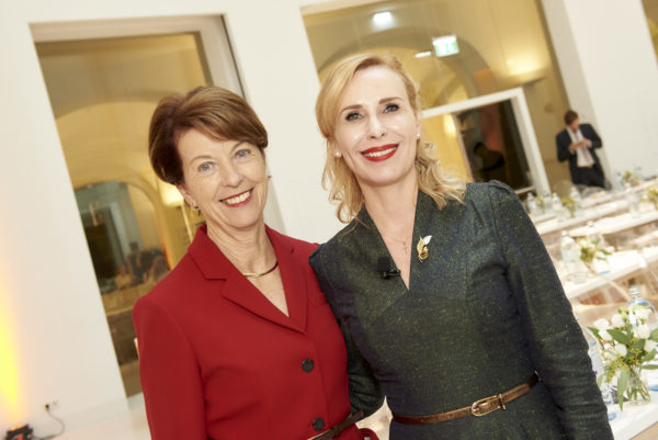 Mag. Karin Keglevich-Lauringer mit Barbara Bertolini
