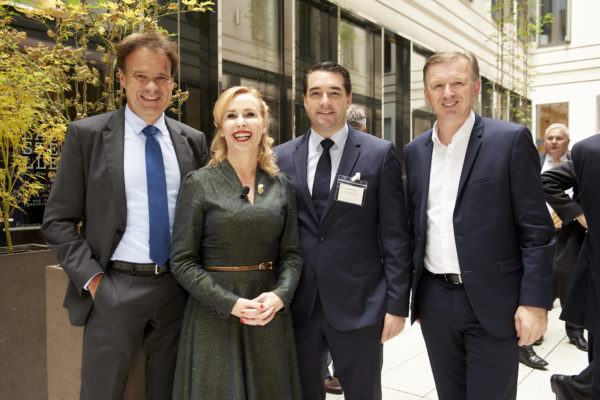 Hagen Hügelschäffer, AKA, Barbara Bertolini, Philipp Good, Fisch Asset Managmeent, Mag. Albert Reiter, e-fundresesarch