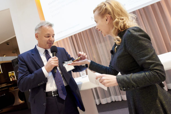 Martin Koch von der EU-Kommission im Gespräch mit Barbara Bertolini