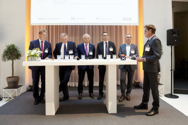 Experten-Roundtable: "ESG - wieviel Regulierung ist erforderlich?" mit Volker Weber, Martin Koch, Mag. Christian Böhm, Christian Wolf, Mag. Markus Zeilinger und Hagen Hügelschäffer