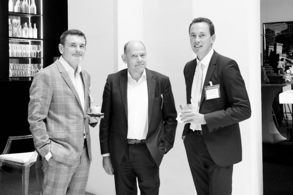 Mag. Martin Sardelic, Vorstandsvorsitzender und Dr. Hartwig Sorger, Vorstand, beide Valida Vorsorge Management, Mag. Reinhard Czerny, Vorstandsdirektor, IBM Pensionskasse