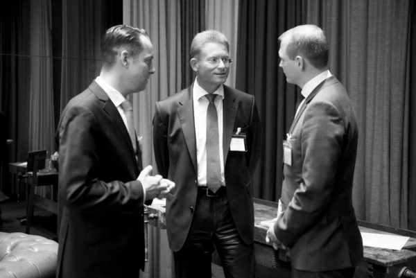 Matthias Deutsch und Timon Virgens, beide H&A Global Asset Management im Gespräch mit Volker Weber, Vorstandsvorsitzender, Forum Nachhaltige Geldanlage