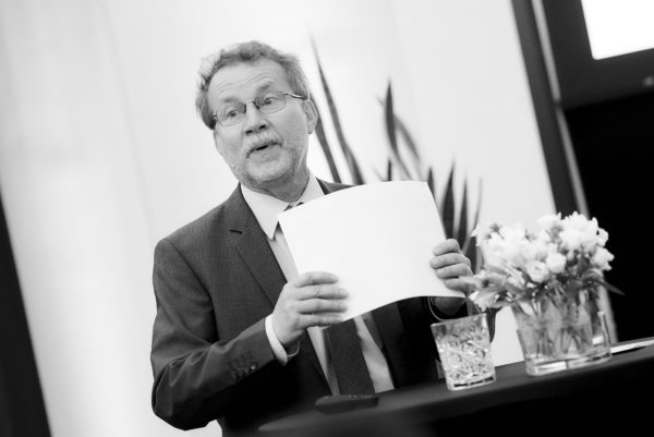 Prof. Dr. Axel Börsch-Supan beim Eröffnungsvortrag: "Bevölkerungsalterung und Digitalisierung: Ein tödlicher Mix für Old Europe?"