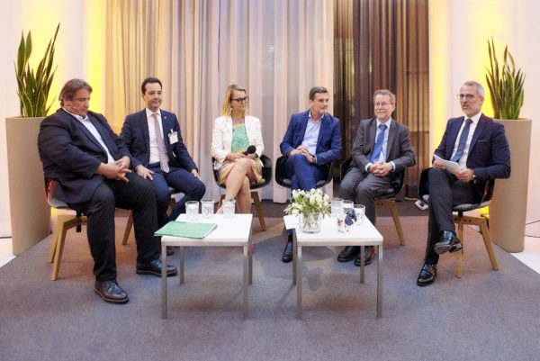 Expertengespräch: Stabile Pensionszukunft: Lebensstandardsicherung versus Armutsvermeidung, Innovationen der kapitalgedeckten Systeme, Populismus in der Pensionsdebatte