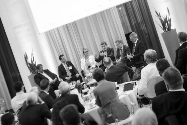 Expertengespräch: Stabile Pensionszukunft: Lebensstandardsicherung versus Armutsvermeidung, Innovationen der kapitalgedeckten Systeme, Populismus in der Pensionsdebatte