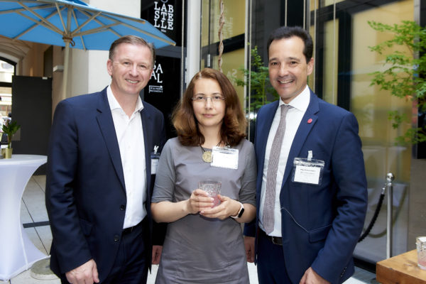 Mag. Albert Reiter, e-fundresearch, Mag. Amalia Ripfl, Wiener Stadtwerke, NR.-Abg. Mag. Gerald Loacker, NEOS - Das Neue Österreich