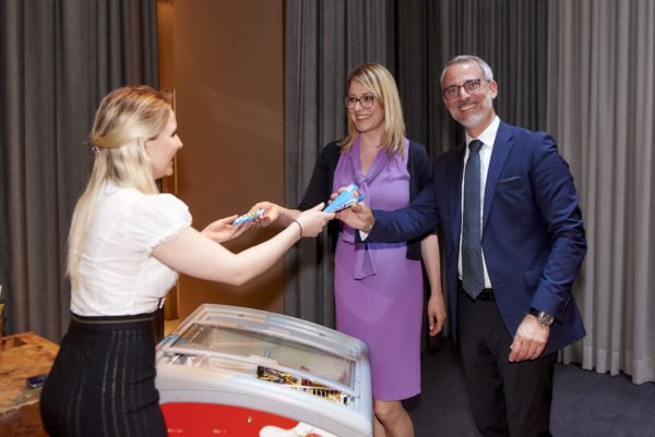 Am Nachmittag gab es für alle Gäste Eis am Stiel