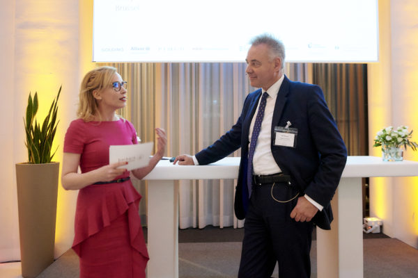 Barbara Bertolini und Martin Koch, Policy Officer, EU-Kommission