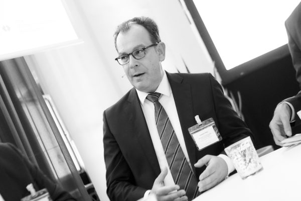 Andreas Hilka, Pensionskasse der Mitarbeiter der Hoechst-Gruppe