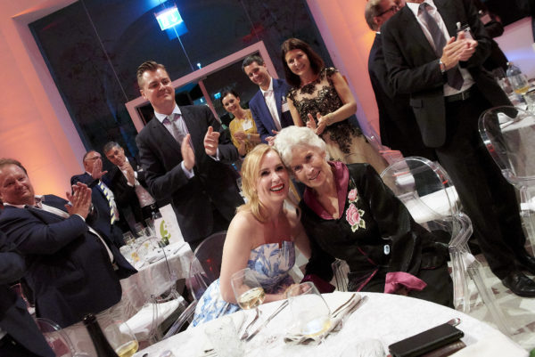 Barbara Bertolini mit Waltraut Haas