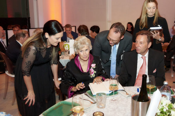 Daniela Lehenbauer, Waltraut Haas, Robert Koch und Thorsten Groneberg