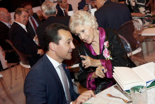 Gerald Loacker im Gespräch mit Waltraut Haas