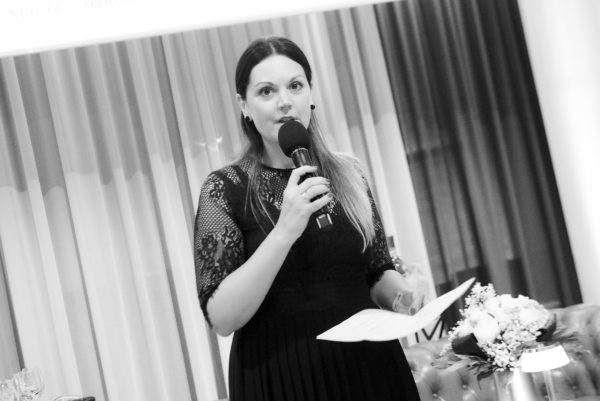 Daniela Lehenbauer moderierte die BAV-Award-Verleihung 2019