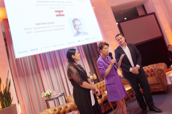 Karin Keglevich-Lauringer bei der Danksagung des BAV-Awards 2019